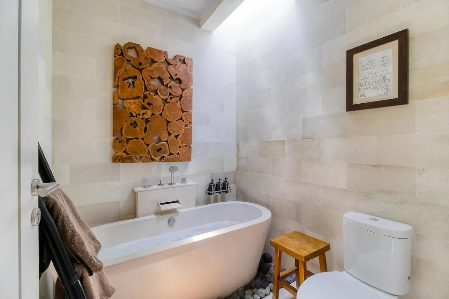 Private 2 Bed Pool Villa In Bustling Petitenget スミニャック